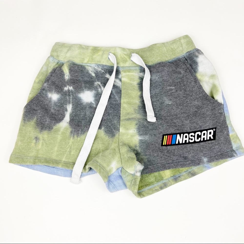 Nascar Green Tie Dye Shorts Size‎ Small